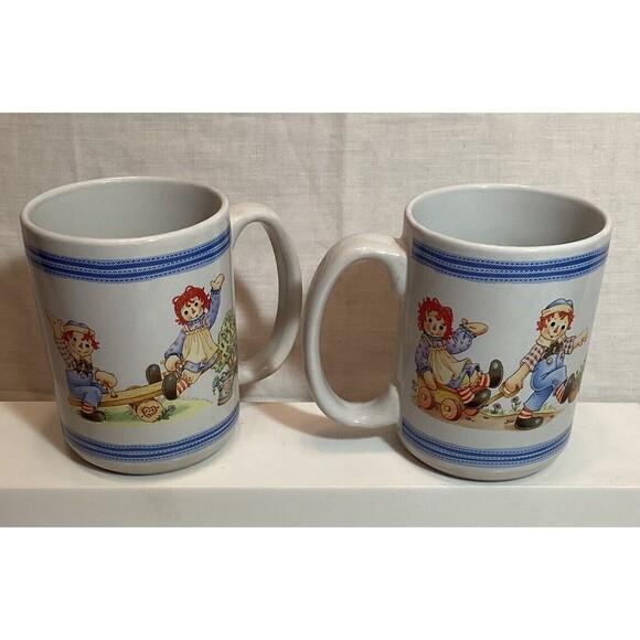 RAGGEDY ANN & ANDY DOLLS SET OF 2 COFFEE MUGS CUPS HOUSTON HARVEST - Picture 4 of 8